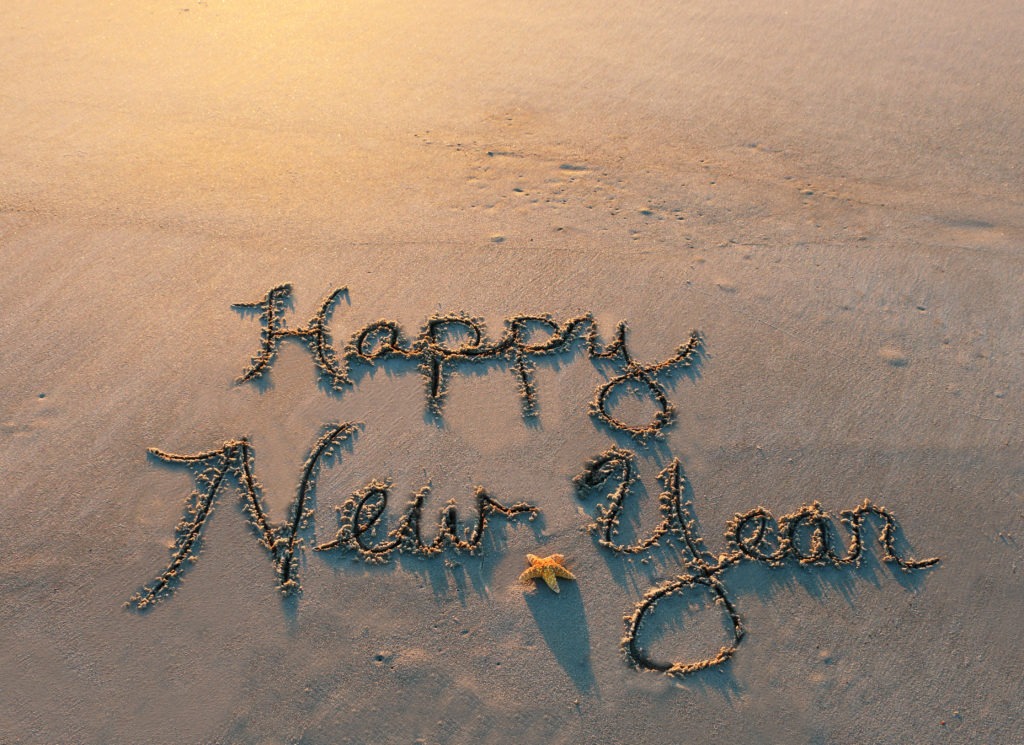 Happy-New-Year-in-Beach-1024 × 745. 